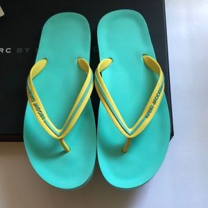 Marc by Marc Jacobs New Unisex flip flops Large